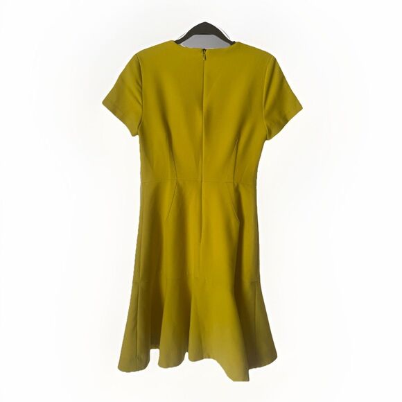 Banana Republic Flounce Dress Yellow SIZE 4 Fit And Flare - Picture 8 of 8
